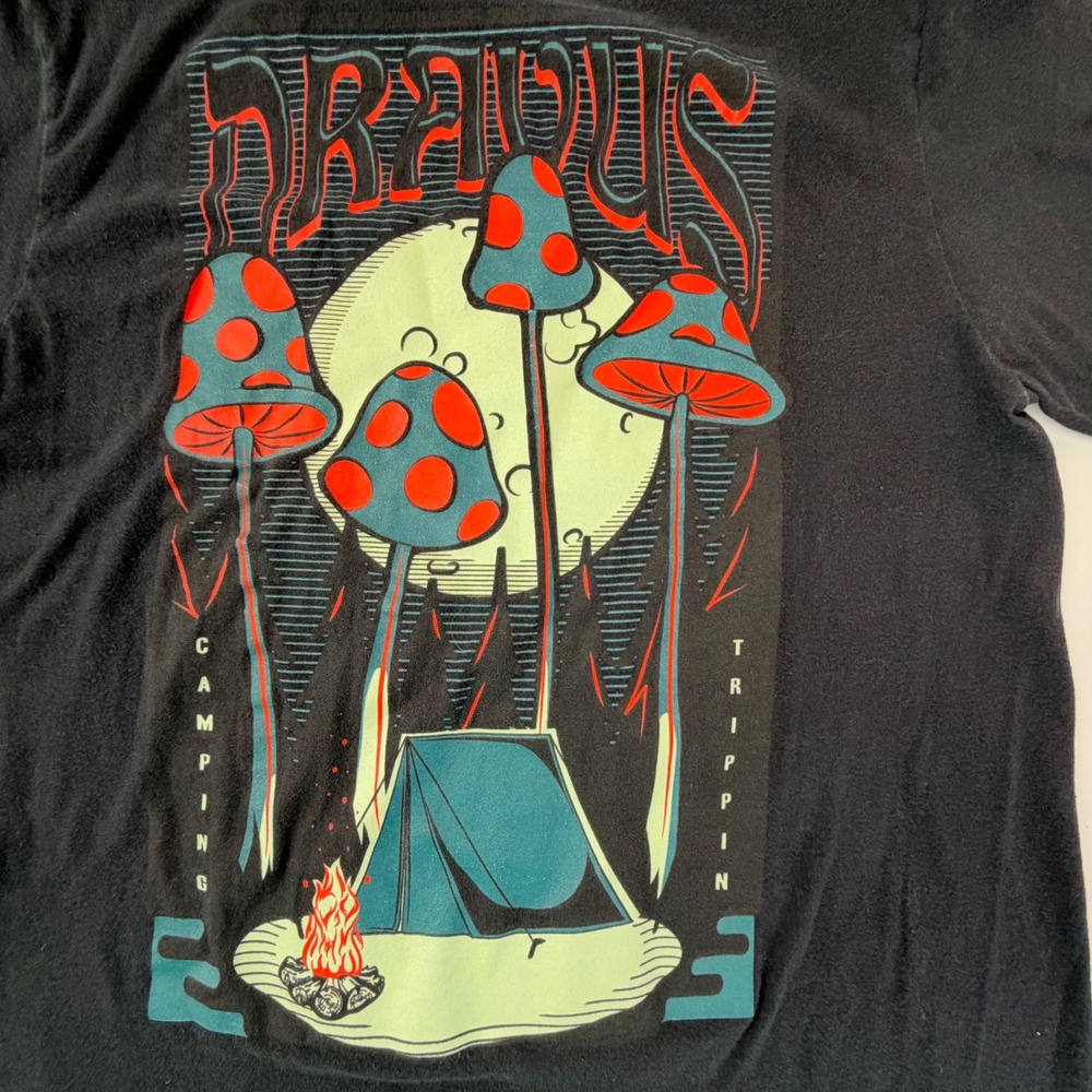 Dravus Graphic T-Shirt Mens Small Black Camping Trippin Mushroom Campfire Tee